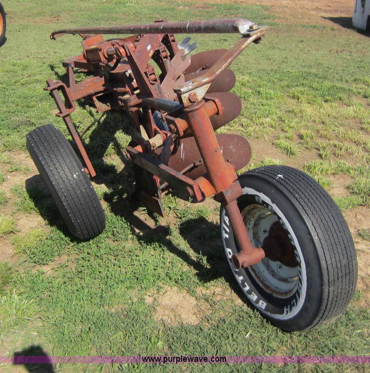 image for item V9052 International 540 four bottom plow