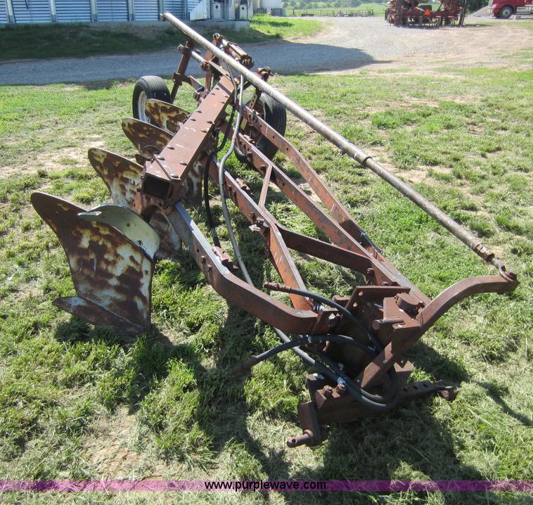 image for item V9052 International 540 four bottom plow