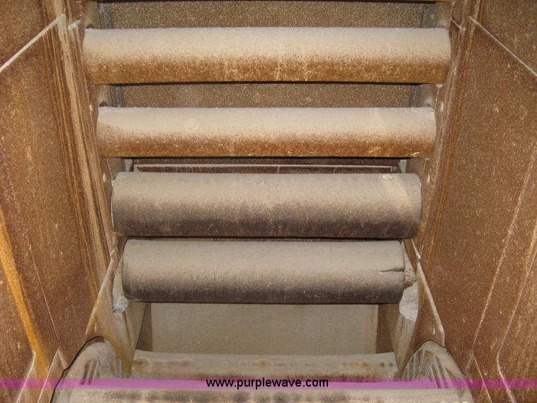 image for item A6192 2008 Kpi/jci 3850 New Holland impact crusher