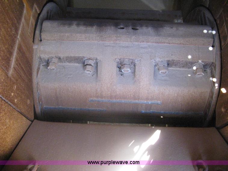 image for item A6192 2008 Kpi/jci 3850 New Holland impact crusher