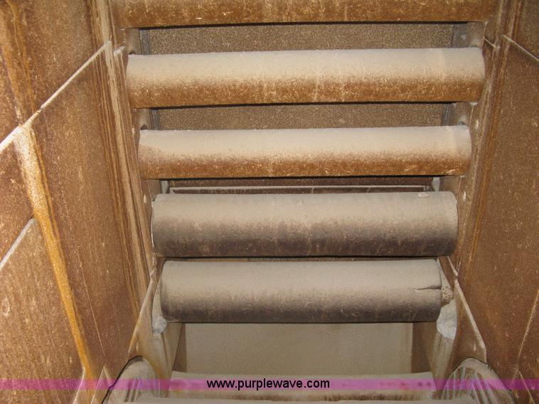 image for item A6192 2008 Kpi/jci 3850 New Holland impact crusher