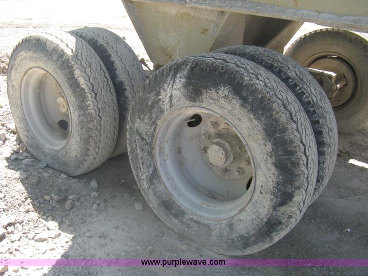 image for item A6192 2008 Kpi/jci 3850 New Holland impact crusher