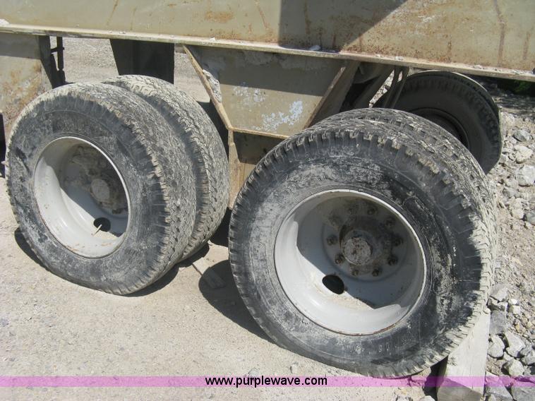 image for item A6192 2008 Kpi/jci 3850 New Holland impact crusher