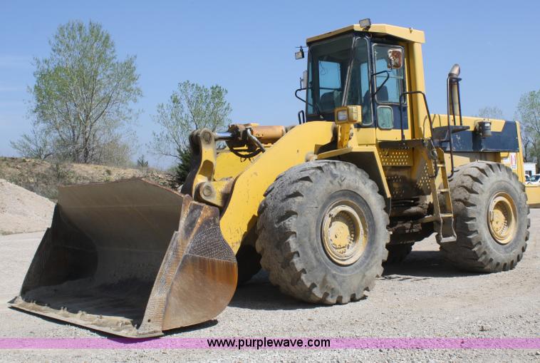 image for item A6785 1988 Komatsu WA500-1L wheel loader
