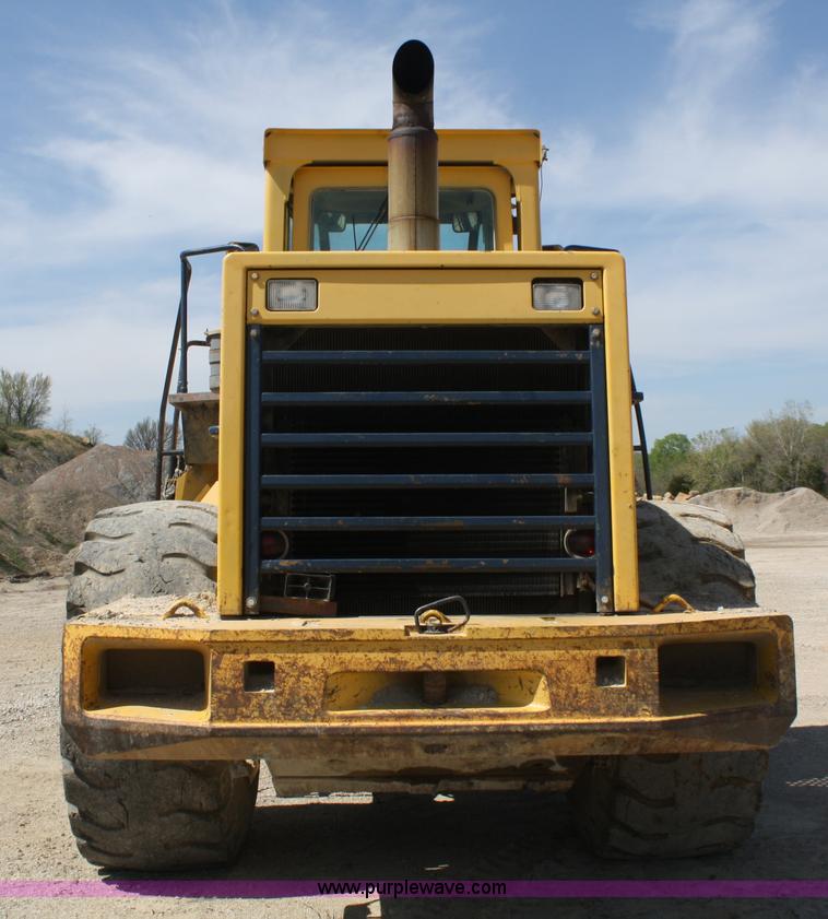 image for item A6785 1988 Komatsu WA500-1L wheel loader