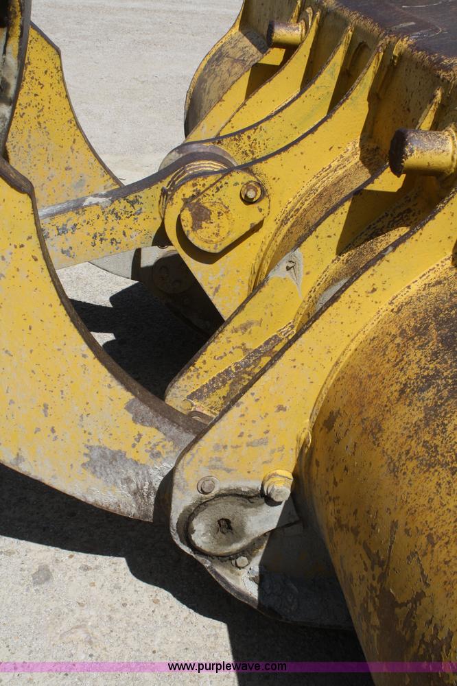 image for item A6785 1988 Komatsu WA500-1L wheel loader