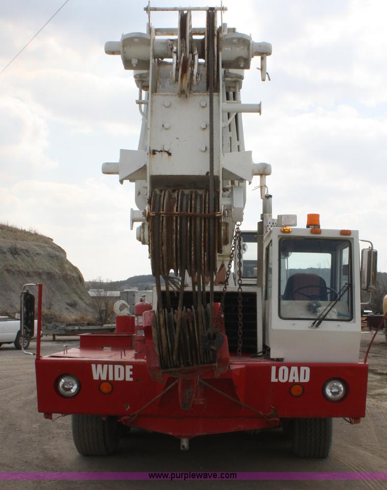 image for item A6792 1981 Fmc Link-belt HTC-50W truck crane