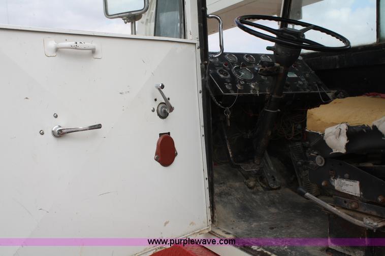 image for item A6792 1981 Fmc Link-belt HTC-50W truck crane