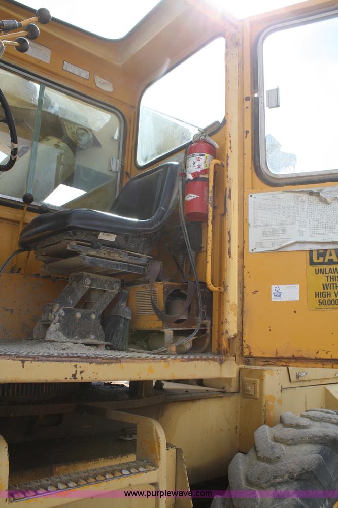image for item A6793 1977 Grove RT-60S rough terrain crane