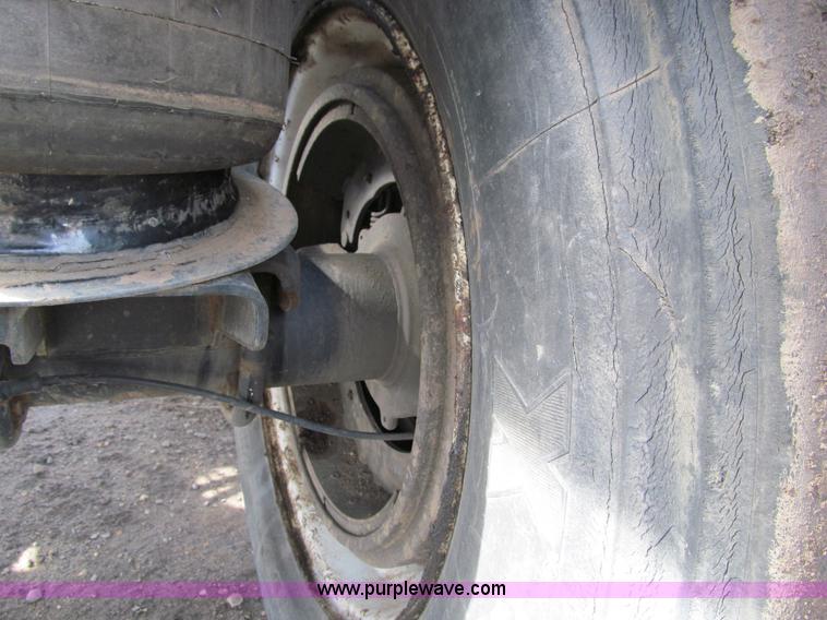 image for item A7508 2003 Sidump'r Extreme 40' tandem axle side dump trailer