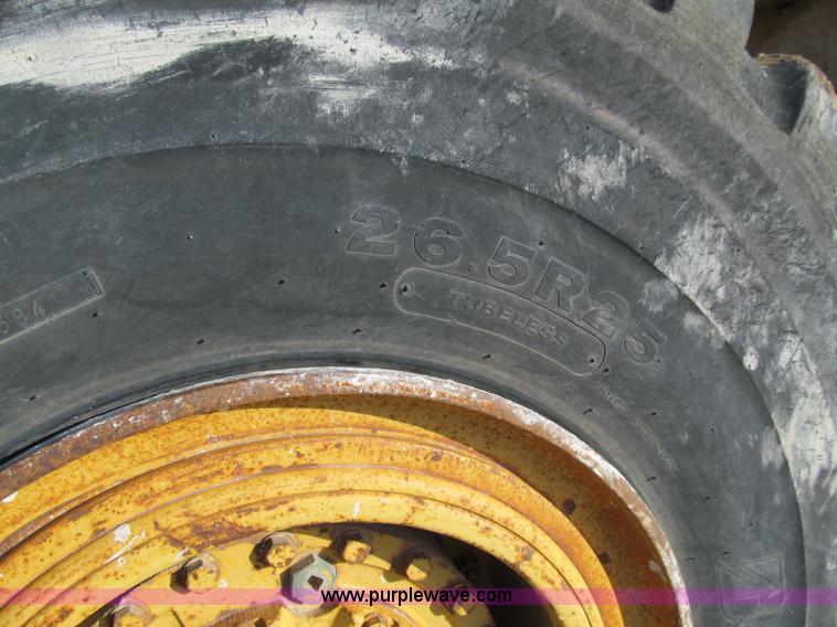 image for item A8206 1988 Caterpillar 966E wheel loader