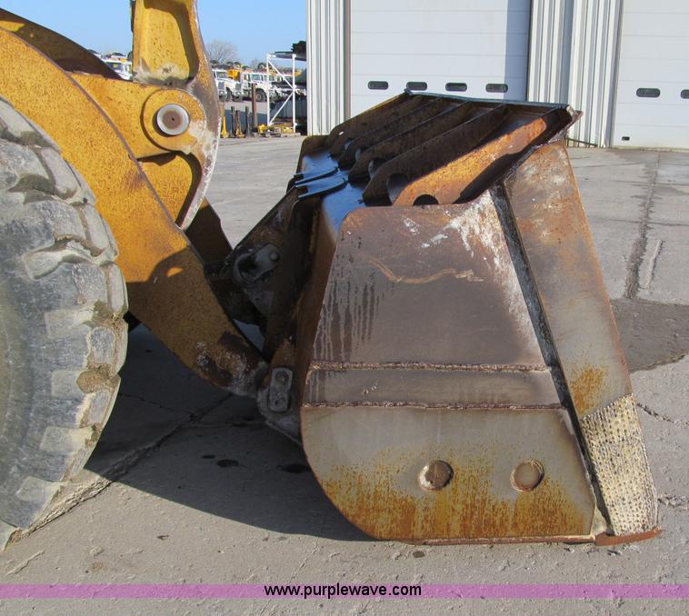 image for item A8206 1988 Caterpillar 966E wheel loader