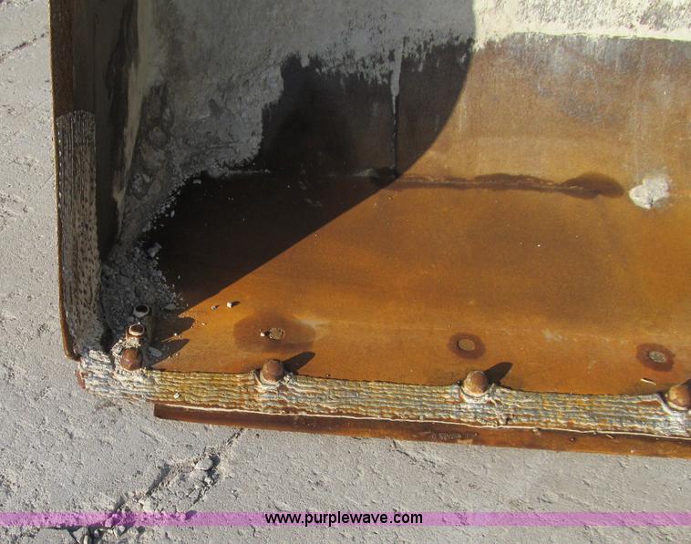 image for item A8206 1988 Caterpillar 966E wheel loader