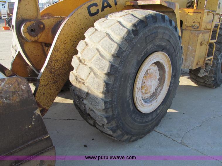image for item A8206 1988 Caterpillar 966E wheel loader