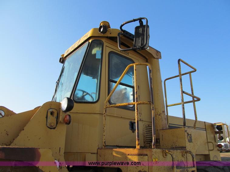 image for item A8206 1988 Caterpillar 966E wheel loader
