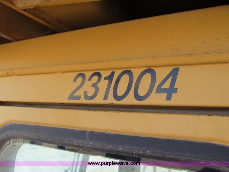 image for item A8206 1988 Caterpillar 966E wheel loader