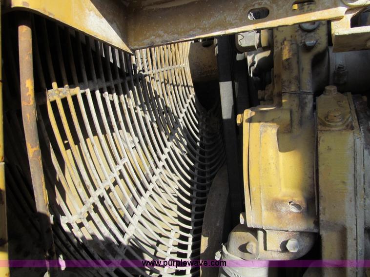 image for item A8206 1988 Caterpillar 966E wheel loader