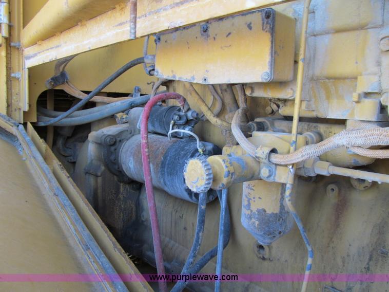 image for item A8206 1988 Caterpillar 966E wheel loader