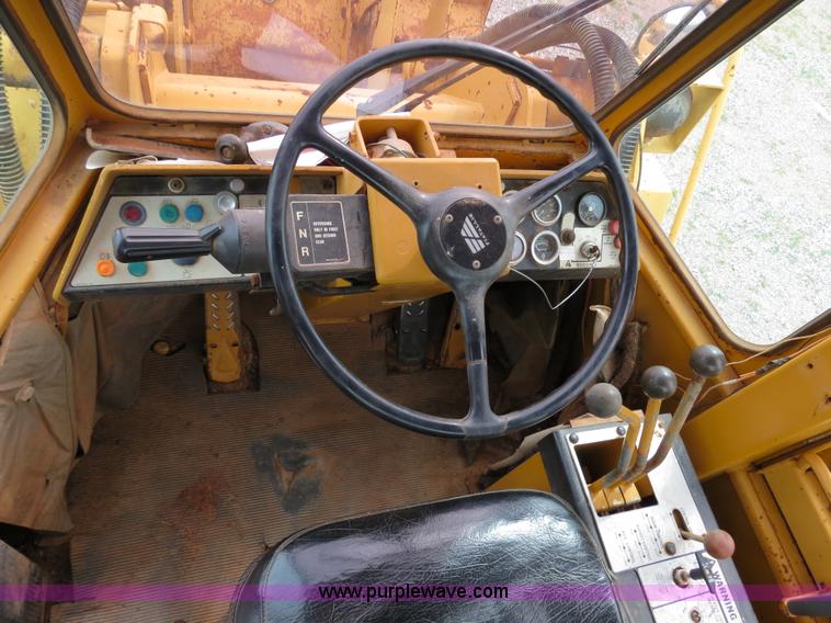 image for item B2315 1985 Fiat-Allis FR20 Wheel Loader