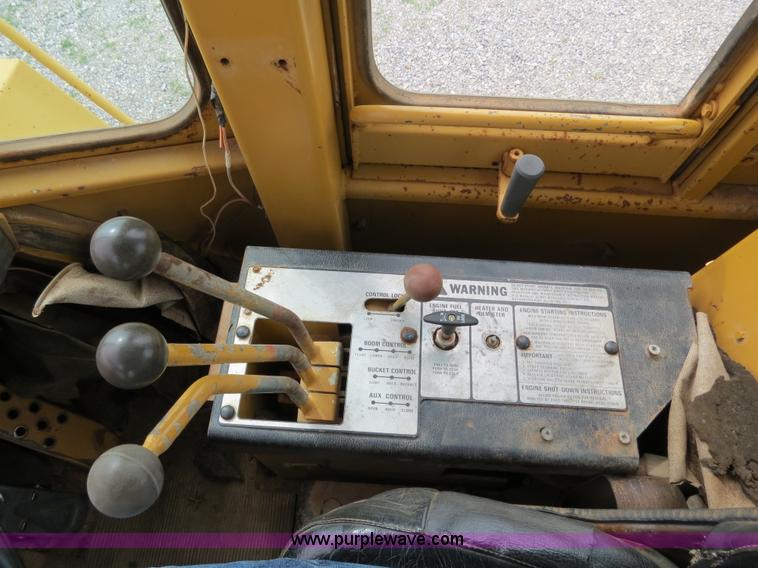 image for item B2315 1985 Fiat-Allis FR20 Wheel Loader