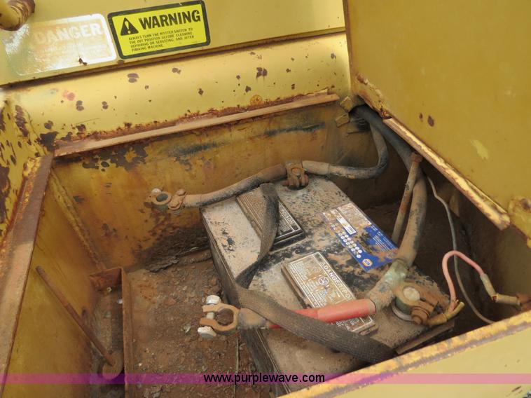 image for item B2315 1985 Fiat-Allis FR20 Wheel Loader