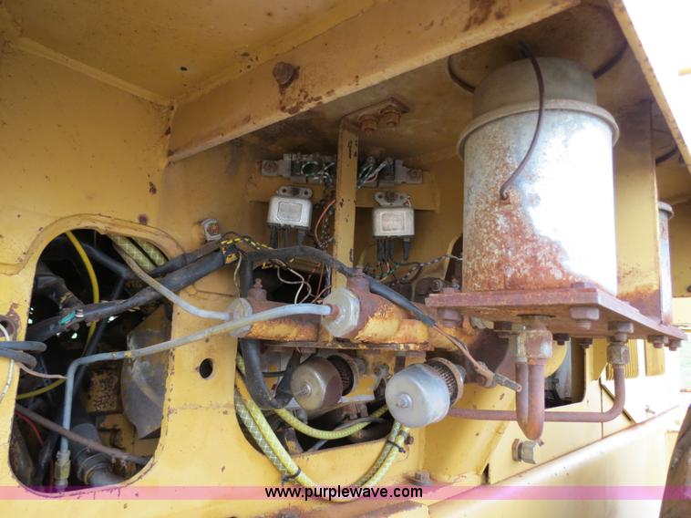 image for item B2315 1985 Fiat-Allis FR20 Wheel Loader