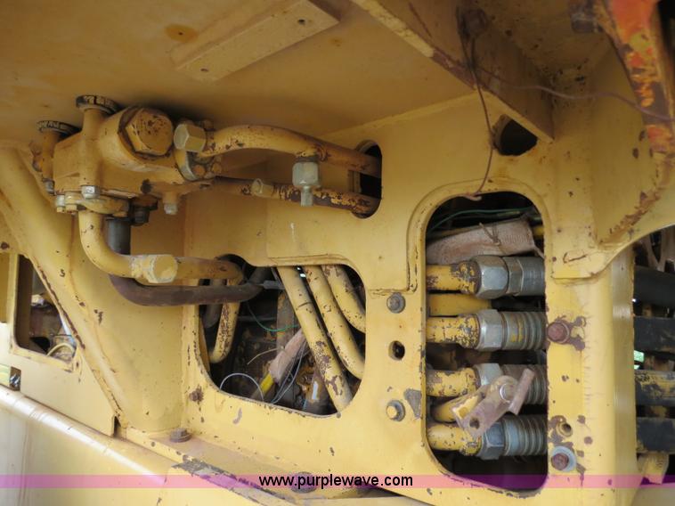 image for item B2315 1985 Fiat-Allis FR20 Wheel Loader