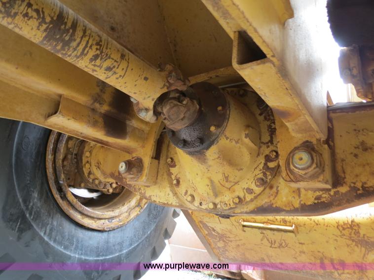 image for item B2315 1985 Fiat-Allis FR20 Wheel Loader