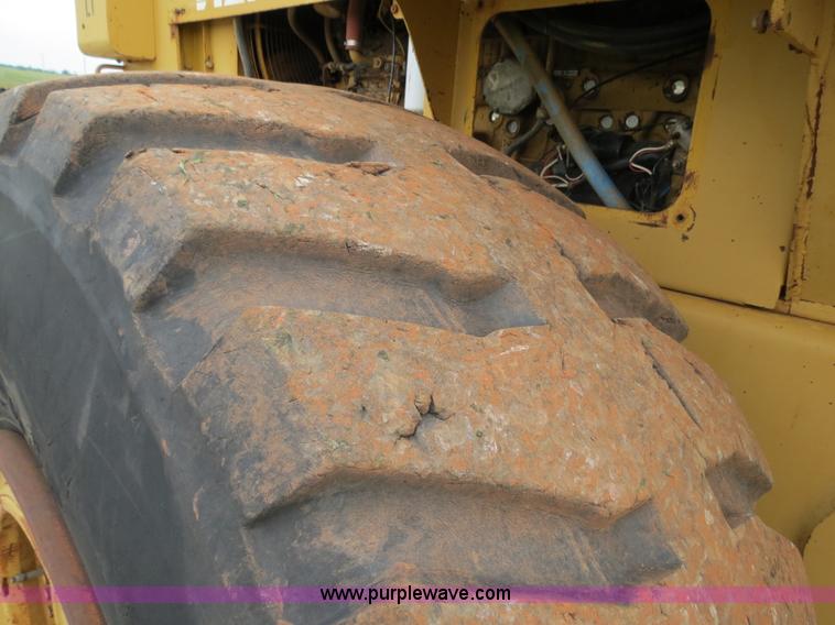 image for item B2315 1985 Fiat-Allis FR20 Wheel Loader
