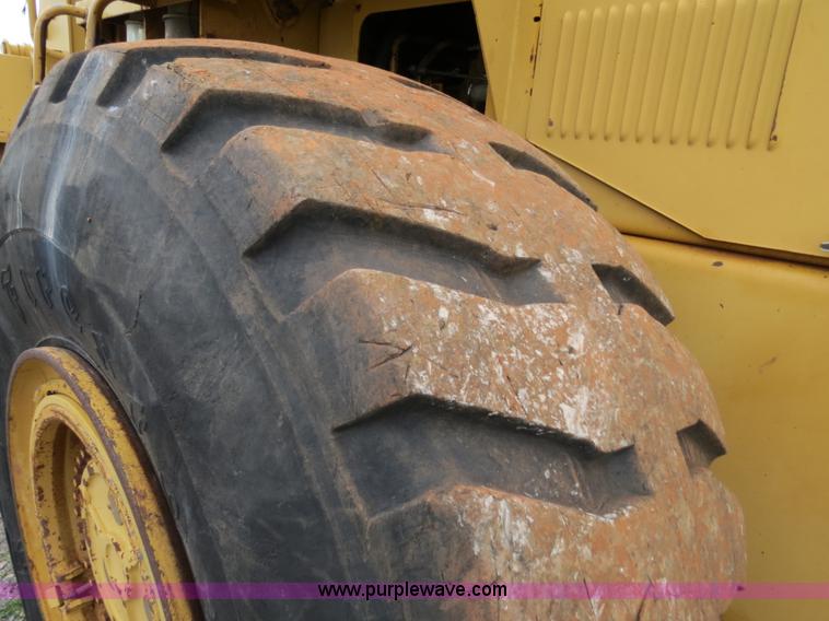 image for item B2315 1985 Fiat-Allis FR20 Wheel Loader