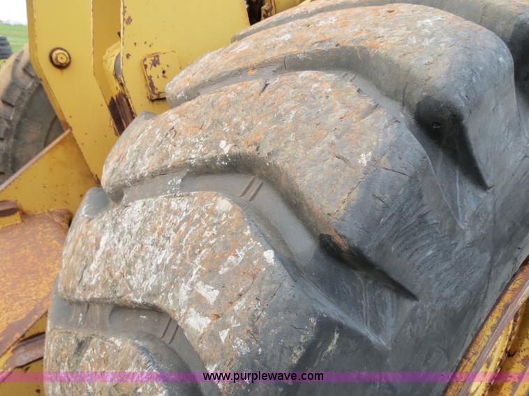 image for item B2315 1985 Fiat-Allis FR20 Wheel Loader