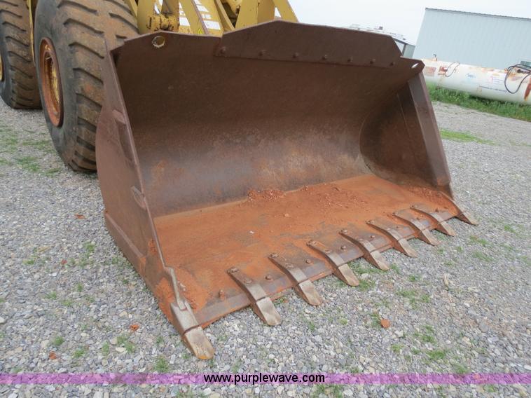 image for item B2315 1985 Fiat-Allis FR20 Wheel Loader