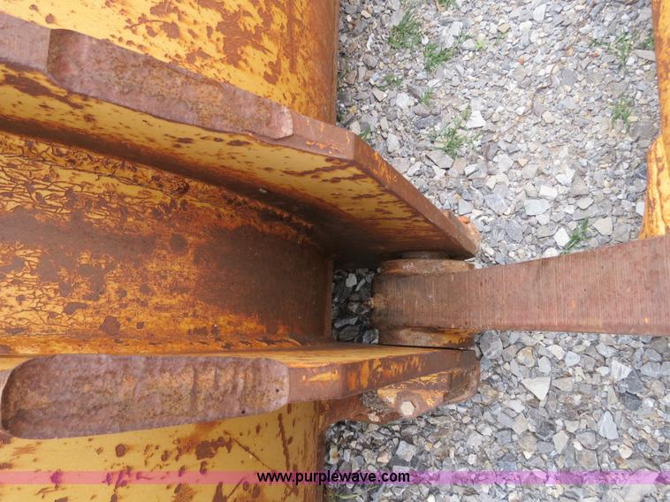 image for item B2315 1985 Fiat-Allis FR20 Wheel Loader