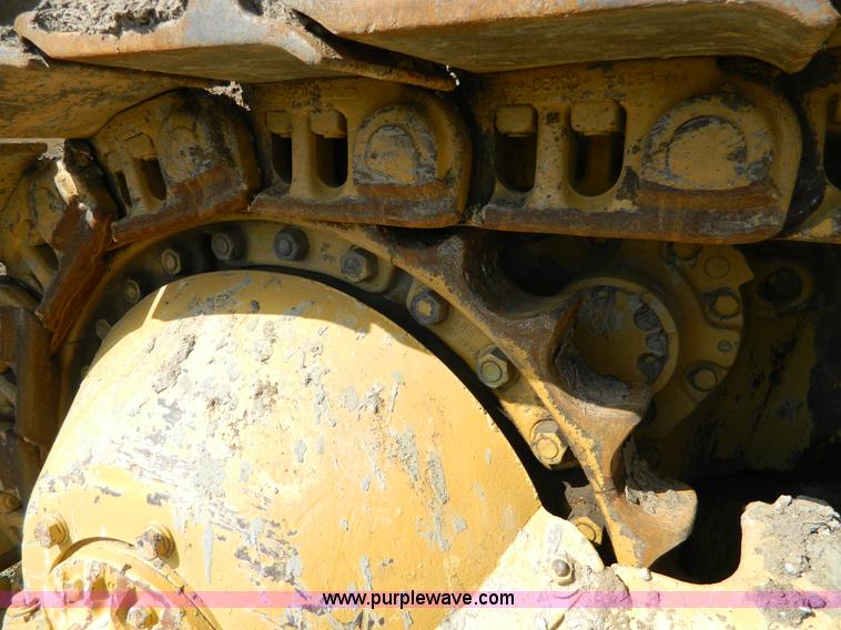image for item B3621 Caterpillar D9 dozer