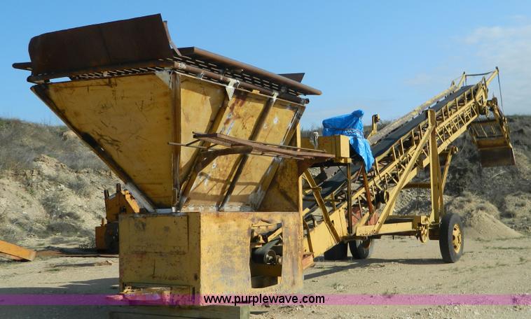 image for item B3626 Atlas 12524 portable screen