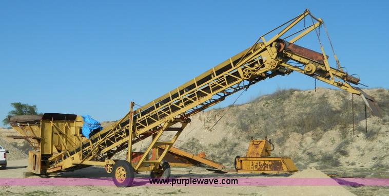 image for item B3626 Atlas 12524 portable screen