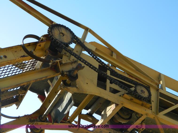 image for item B3626 Atlas 12524 portable screen