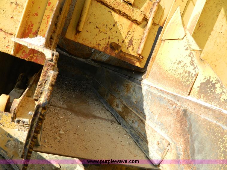 image for item B3626 Atlas 12524 portable screen