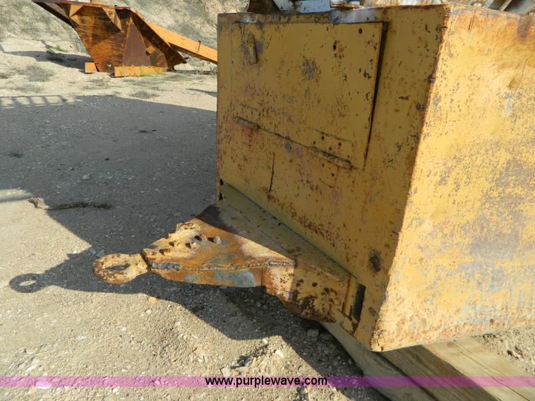 image for item B3626 Atlas 12524 portable screen