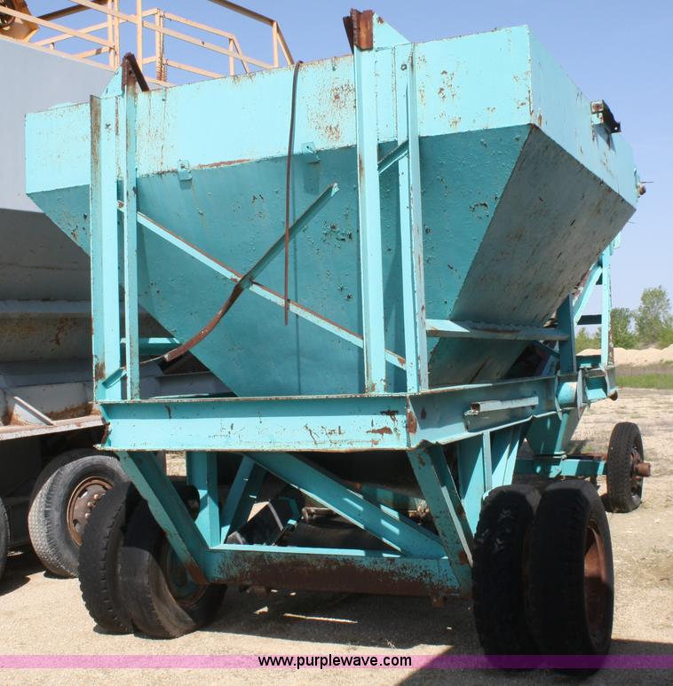 image for item B6539 Portable surge bin