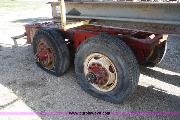 image for item B6541 Portable bin with mechanical feeder