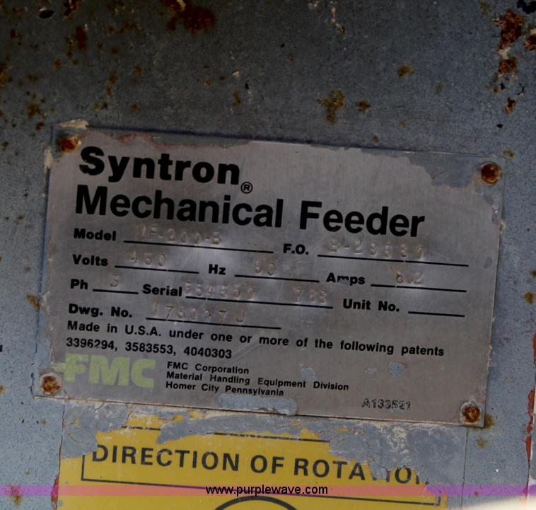 image for item B6541 Portable bin with mechanical feeder