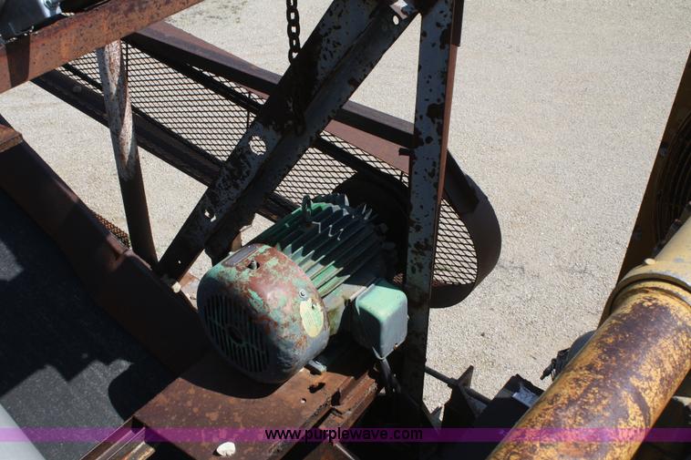 image for item B6548 Cedar Rapids portable impactor crusher