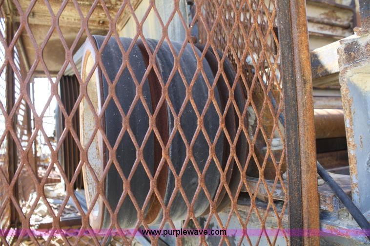 image for item B6548 Cedar Rapids portable impactor crusher