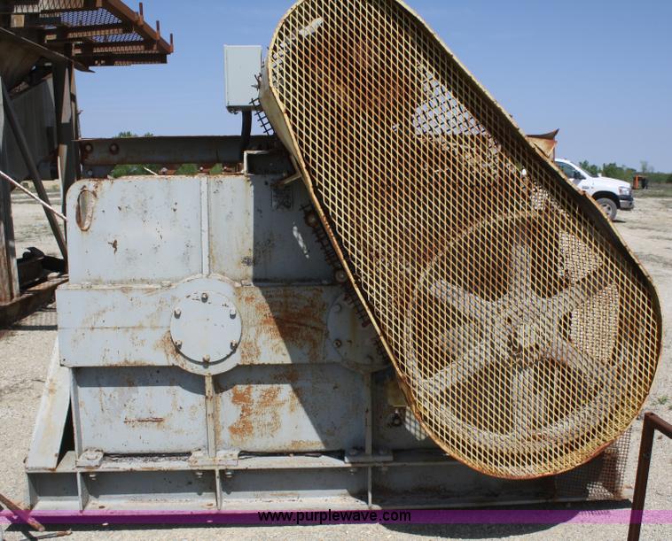 image for item B6556 Eagle log washer