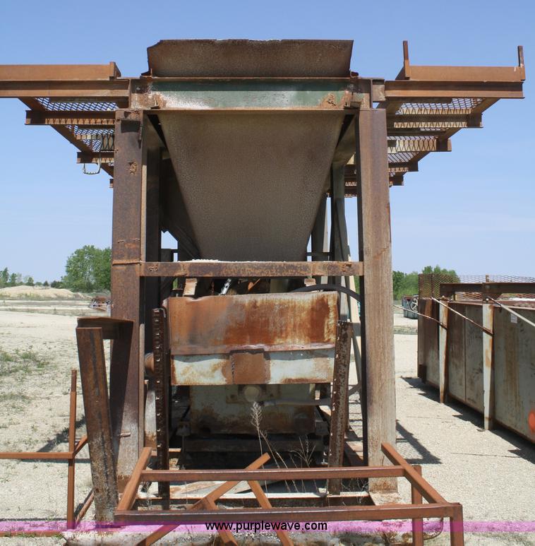 image for item B6557 ElJay DMD5575 sand screw with wash screen