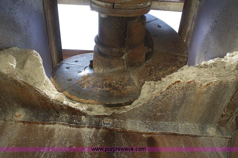 image for item B6557 ElJay DMD5575 sand screw with wash screen