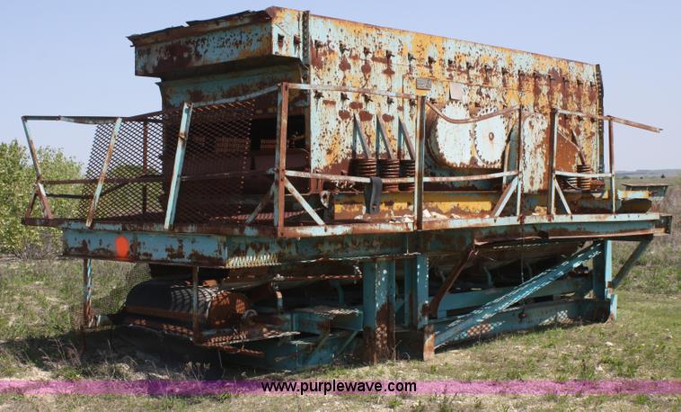 image for item B6558 ElJay three deck screen