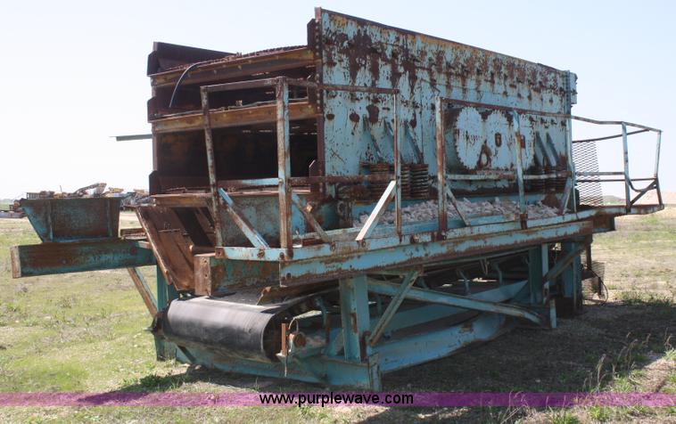 image for item B6558 ElJay three deck screen