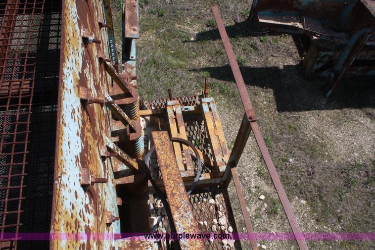 image for item B6558 ElJay three deck screen